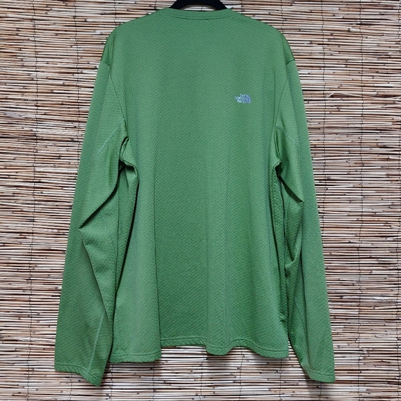 North Face VaporWick Men’s Long Sleeve tee Size XL - Picture 2 of 10